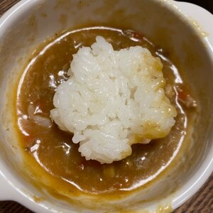 トマトと人参で甘々子どもカレー